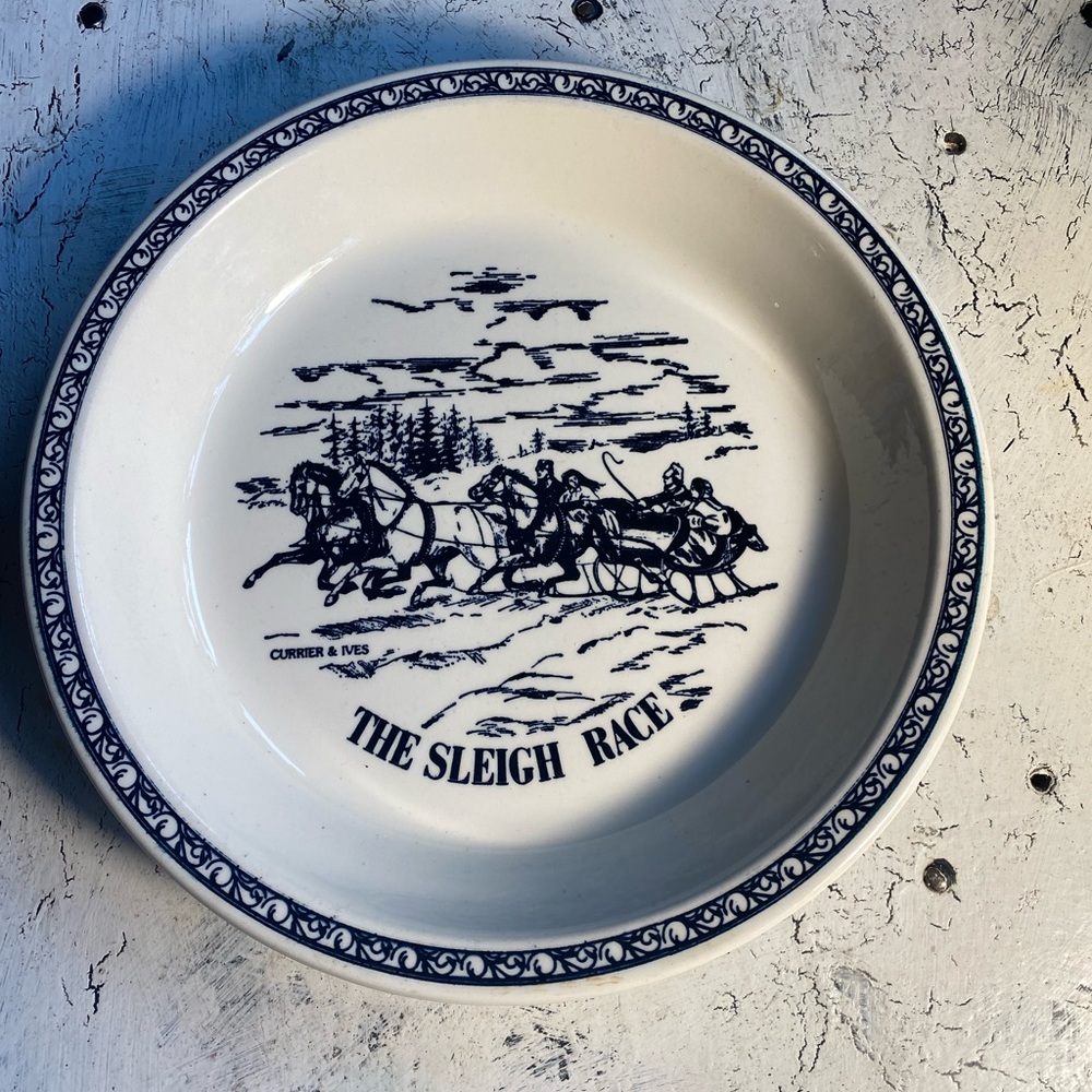 Royal China Currier & Ives 10” Pie Plate